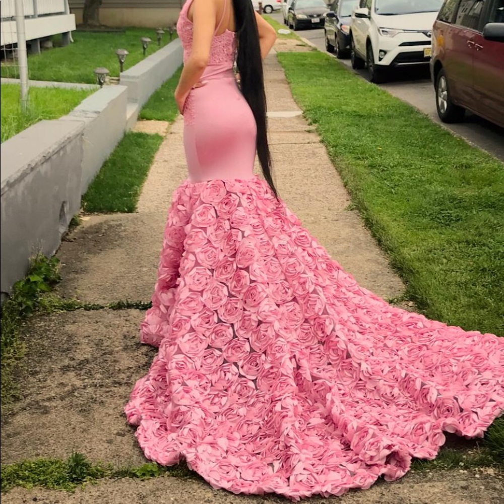 Prom Dress - Picture 2 of 6